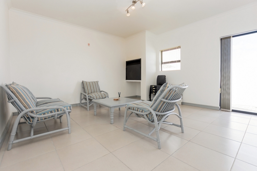 4 Bedroom Property for Sale in Harbour Heights Western Cape